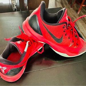 Kobe Venomenon size 10 men